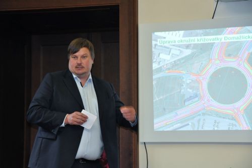 Foto: Prioritu budou mít stavby omezující dopravu v centru Plzně 