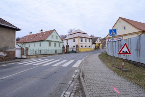 Foto: Rekonstrukci Rolnického náměstí odložili archeologové