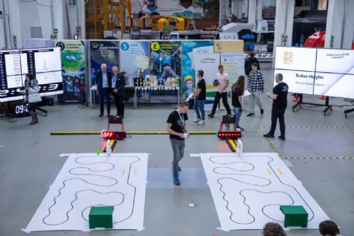 Foto: Robovozítka ovládla Techmanii, vítězství zůstalo v Plzni