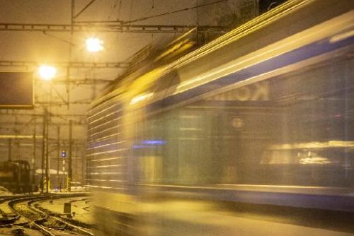 Foto: Silvestr omezí dopravu, Nový rok vlaky i v kraji posílí 