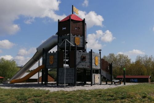 Obrázek - Škodaland má novou atrakci – středověký hrad