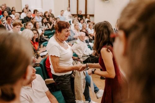 Foto: Školáci na Plzeňsku budou mapovat příběhy pamětníků těžkých momentů 20. století 