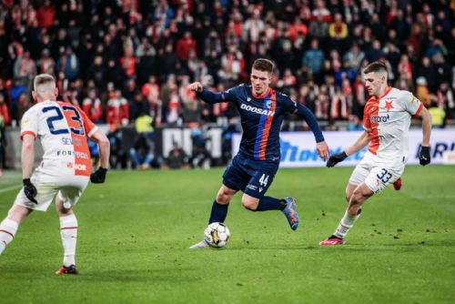 Foto: Šlágr v Edenu pro Slavii, porazila Plzeň 2:1
