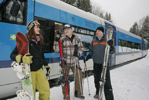 Foto: Startuje nová sezóna ČD Ski, výhodné skipasy získají lyžaři na Špičáku i Perninku
