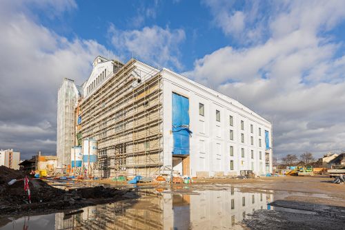 Foto: TechTower, osvětlení náměstí. Plzeň dá letos na investice více než 2,5 miliardy 