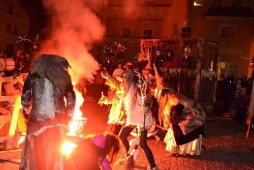 Foto: Tradiční „Rauhnacht“ již potřetí v Bavorské Rudě