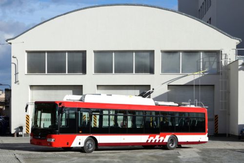 Foto: Trolejbusy z Plzně zamířily do Prešova