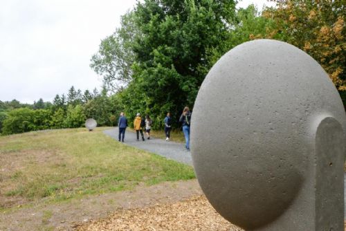 Foto: V Borském parku je nové hřiště s fyzikálními herními prvky