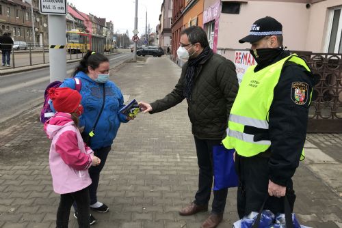 Foto: V centru Plzně se zaměřili na chodce