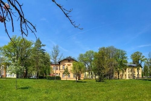 Foto: V Dobřanech nabízejí psychiatrům až 300 tisíc, lékaři chybějí i jinde