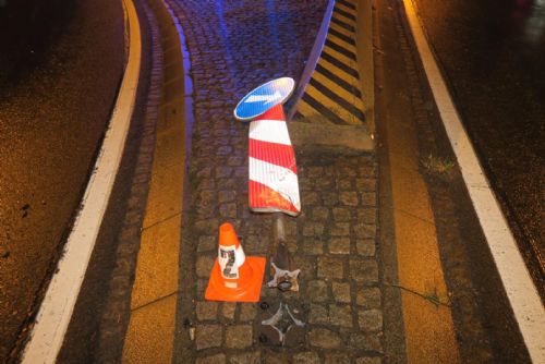 Foto: V Draženově zničil dopravní značku