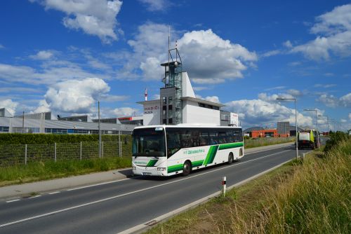 Foto: V neděli znovu vyjíždějí zrychlené autobusy mezi Plzní a Karlovými Vary