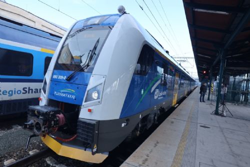Foto: V Plzeňském kraji jezdí nové elektrické jednotky RegioPanter a první soupravy InterJet
