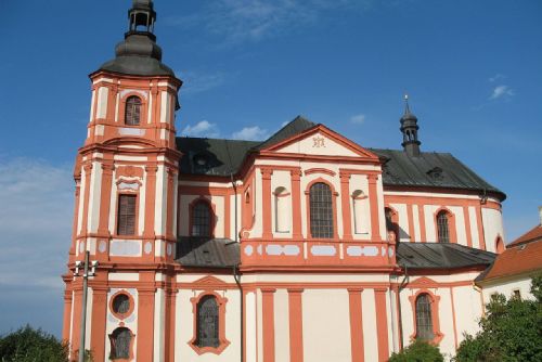 Foto: V Přešticích startuje rekonstrukce barokního kostela