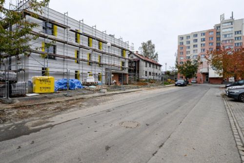 Foto: V revitalizované lokalitě Zátiší stojí již osm nových bytových domů