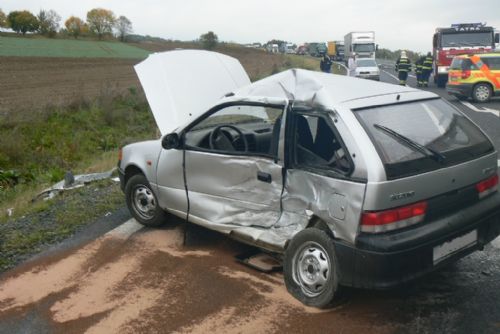 Foto: Do listopadu zemřelo na silnicích kraje 50 lidí. Piješ. Řídíš. Zabíjíš, varují policisté 