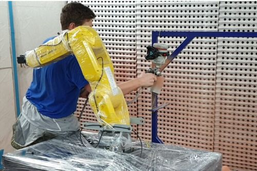 Foto: Vědci ze ZČU vyvinuli speciální roboty