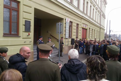 Foto: Vedení plzeňského centrálního obvodu uctilo památku vojenských důstojníků