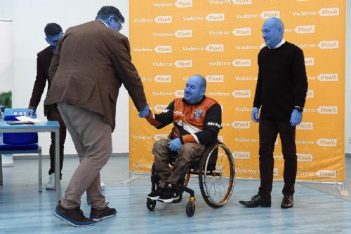 Foto: Vodárna opět přispěla zaměstnancům na dobročinnost
