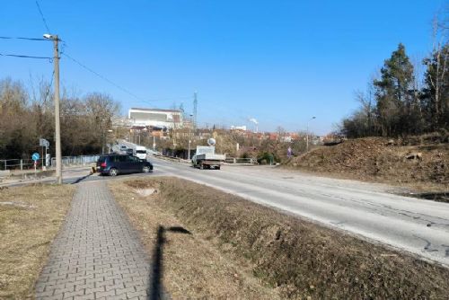 Foto: Výsluní čeká přestavba křižovatky, přinese větší bezpečí pro chodce i řidiče