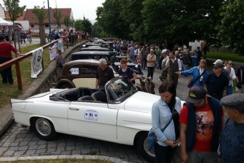 Foto: Z plzeňského Škodalandu odstartuje v sobotu 4. retro jízda aneb V čem jsme jezdili za socialismu