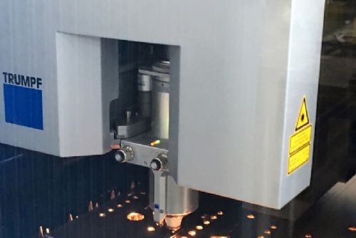 Jsme specialisté na kovovýrobu, svařování a přesné CNC pálení