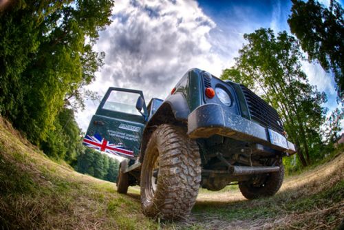Obrázek - Off-road jízdy i premiéra nového Jaguaru v Plzni