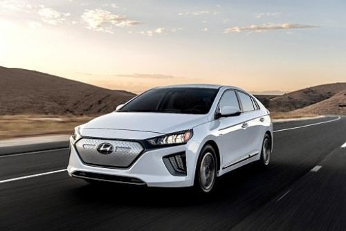 Foto: Hyundai představil modernizovanou řadu ekologických modelů IONIQ