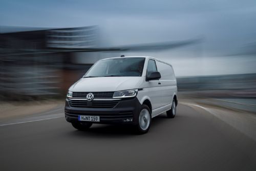 Foto: Volkswagen T6.1 obdržel zlatou medaili pro nejbezpečnější lehký užitkový vůz