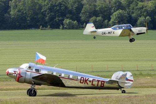 Foto: Město podpoří Nadaci 700 let města Plzně, Aeroklub Plasy i Post Bellum