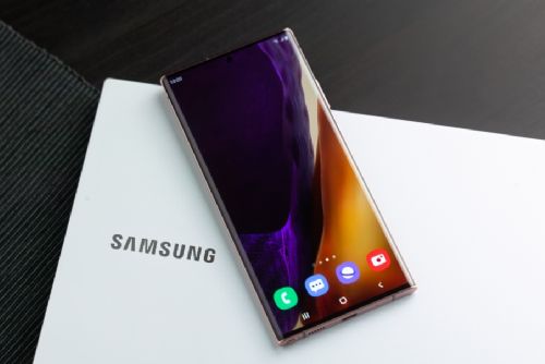 Foto: Telefony od Samsungu a Applu jsou díky Black Friday v maximální slevě