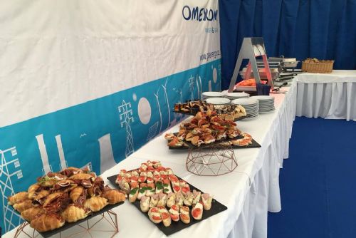 Foto: Celodenní catering ve VIP stanu? Zajistíme!