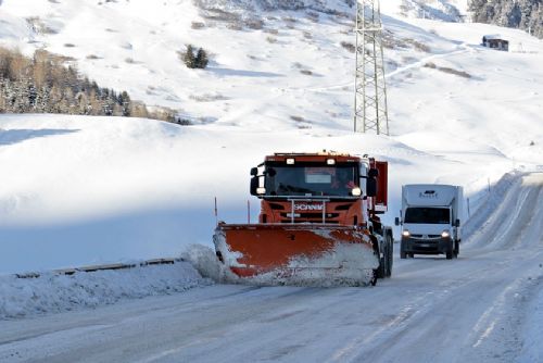 Foto: Desítky kilometrů silnic neudržují v zimě silničáři v kraji