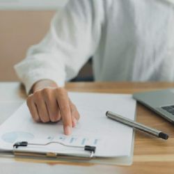 Marketingová vs. prodejní strategie – proč bez pochopení rozdílu marketing ani obchod nefungují 