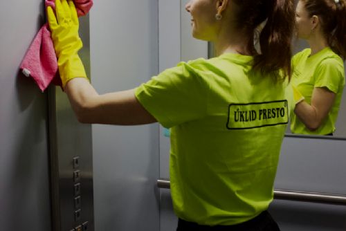 Foto: Profesionální úklid pro SVJ v Plzni  - spolehlivost, čistota a férové podmínky