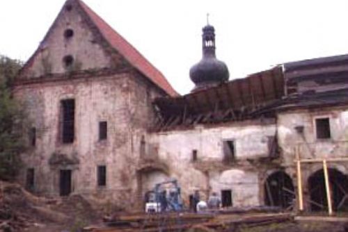 Foto: Plzeňské biskupství už prodalo 40 chátrajících far