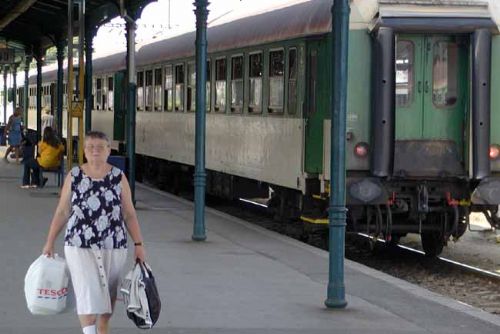 Foto: Účastníky pochodu Praha – Prčice svezou České dráhy levněji