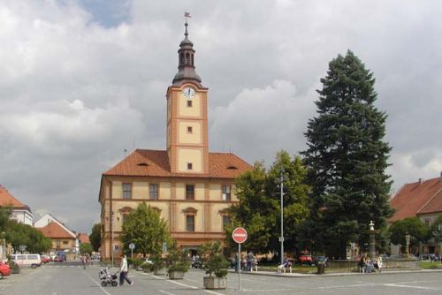 Foto: V Sušici řádil opilec, skončil na záchytce