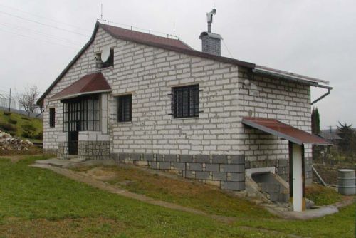 Foto: Než barák postavili, vybral jim ho chmaták 
