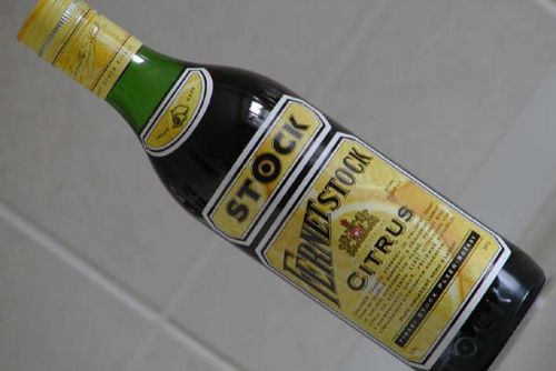 Foto: Alkohol rozvedl, ale 145 tisíc si nechal