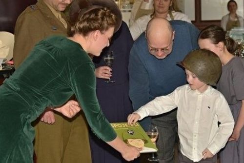 Foto: Dětská kniha Spojenci o osvobození fascinuje mladé čtenáře