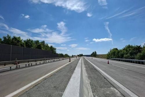 obrázek:Ode dneška se mění provoz na D5 mezi Kladruby a Heřmanovou Hutí. Hrozí kolony