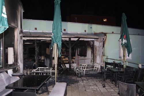 obrázek:Požár hotelu Rozvoj v Klatovech zaměstnal devět jednotek. Škody půjdou do milionů