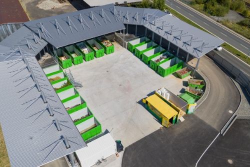 obrázek:U Globusu vzniká nový sběrný dvůr. Usnadní třídění a omezí černé skládky