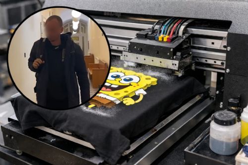 obrázek:Za nelegální potisky se známými logy dostal podmínku