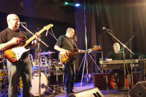 Obrázek - Koncert ledendárních Buty měl v Konstantinkách skvělou atmosféru