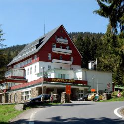 Část areálu bývalého hotelu Rixi jde do aukce za 27 milionů!