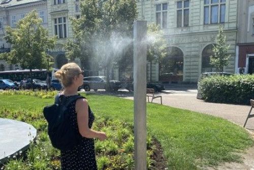 obrázek:Kde se v Plzni ochladit? Město zapnulo mlžítka, pítka i pumpičky