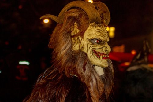 obrázek:Krampusáci budou strašit pro Elišku