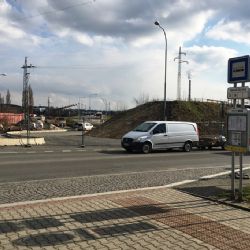 Křižovatku na Jateční čekají změny, řidiči se musí obrnit trpělivostí